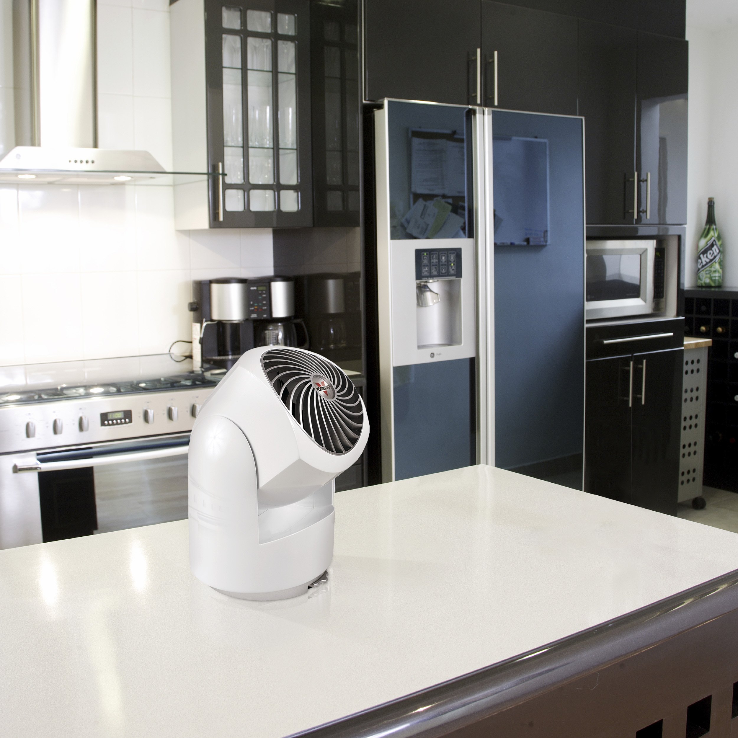 Vornado Flippi V10 Oscillating Compact Air Circulator Fan, Quiet Portable Fan for Office or Bedroom, Adjustable Head, 3 Speeds, Ice White - Image 5